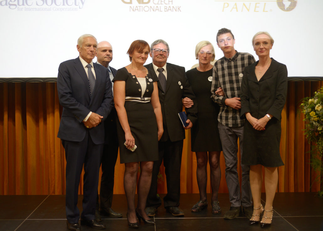 Gen. Wesley Clark, Marc Ellenbogen, the families of Ján Kuciak and Martina Kušnírová, Kateřina Strýčková